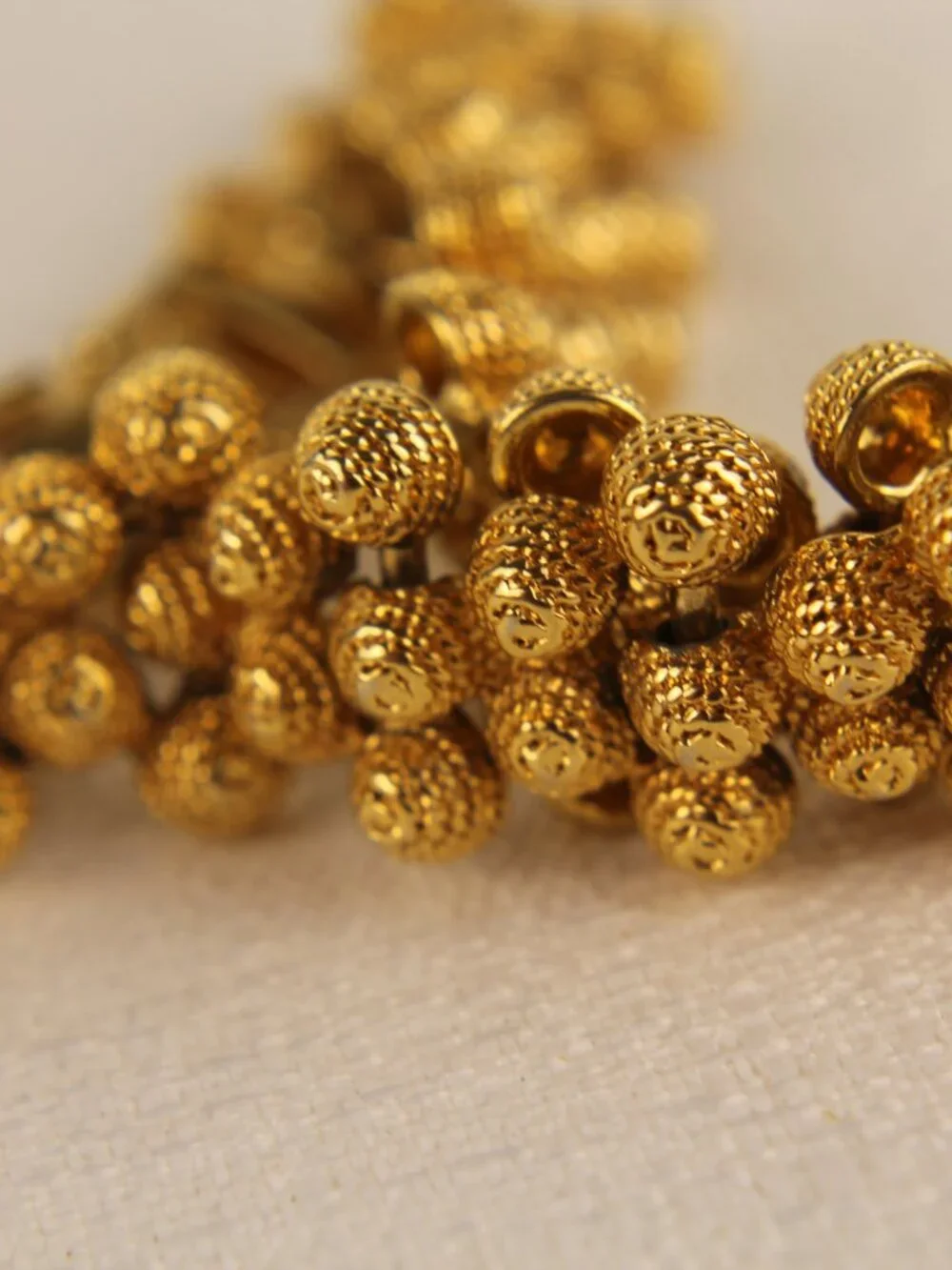 Vintage Gold Tone Textured Berry Cluster Bracelet Popcorn Bead Boho Cocktail